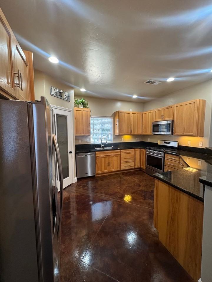 2899 Gunn Ct - Photo 3 of 21