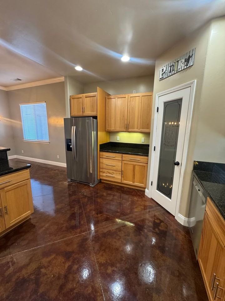 2899 Gunn Ct - Photo 4 of 21