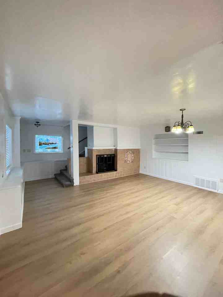 104 Olive Ave - Photo 4 of 19