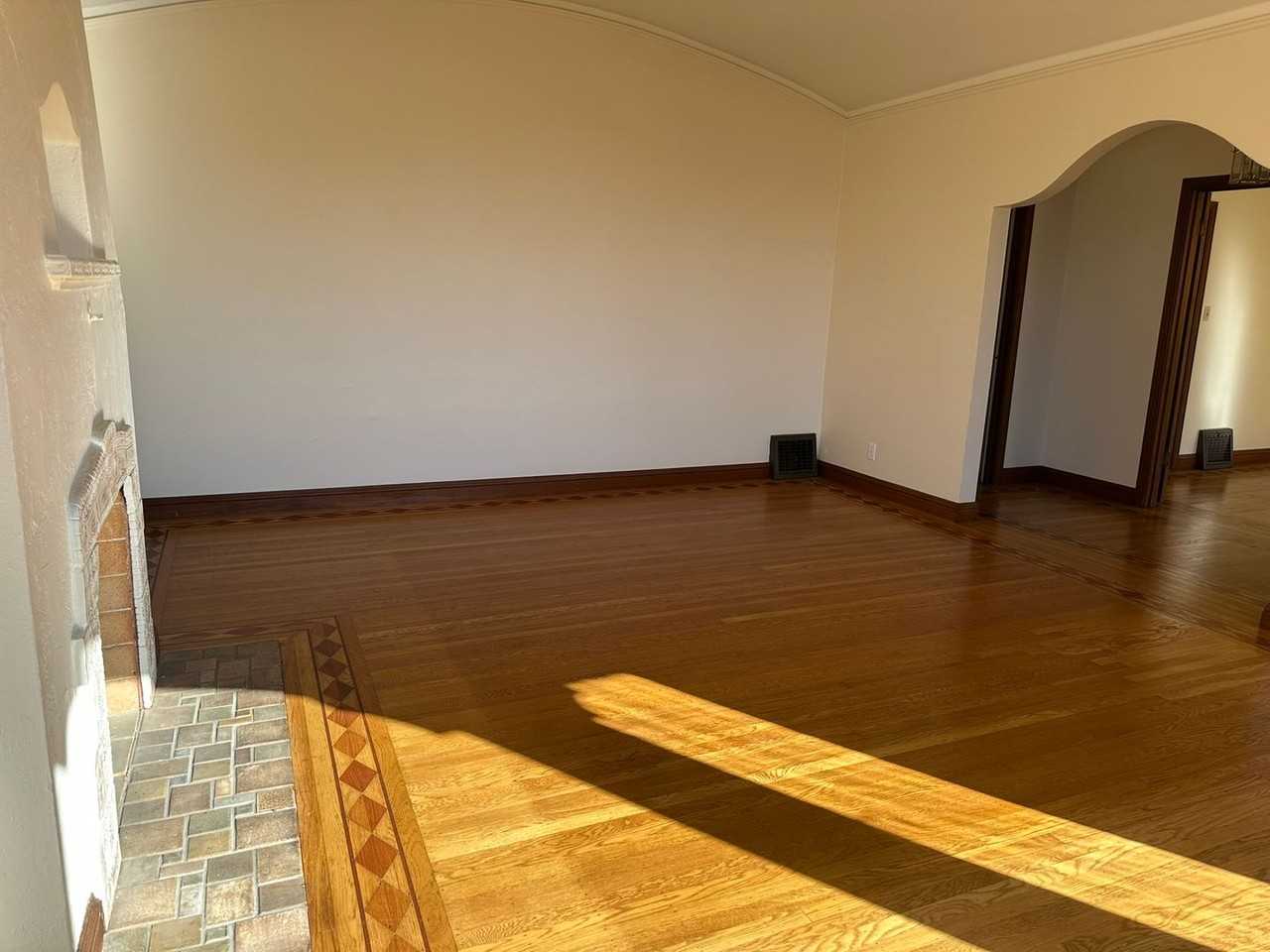 755 Darien Way - Photo 3 of 26