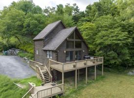 featured image of 388 Hideaway Farm Rd