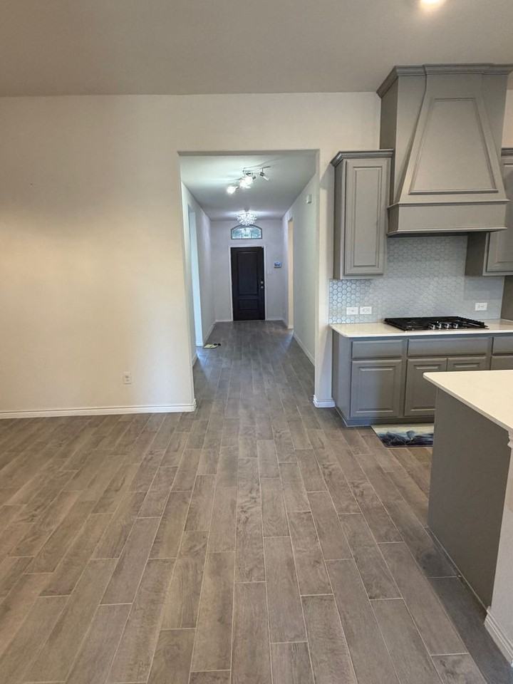 3955 Sidney Ln - Photo 3 of 23