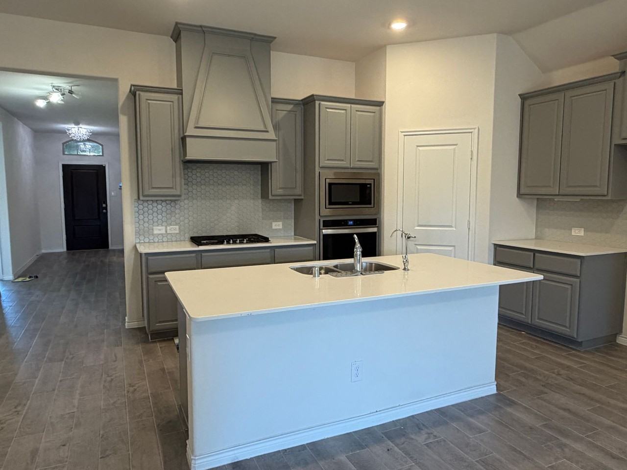 3955 Sidney Ln - Photo 6 of 23