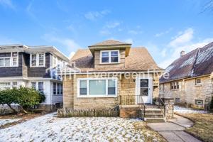 featured image of 3138 N 44th St