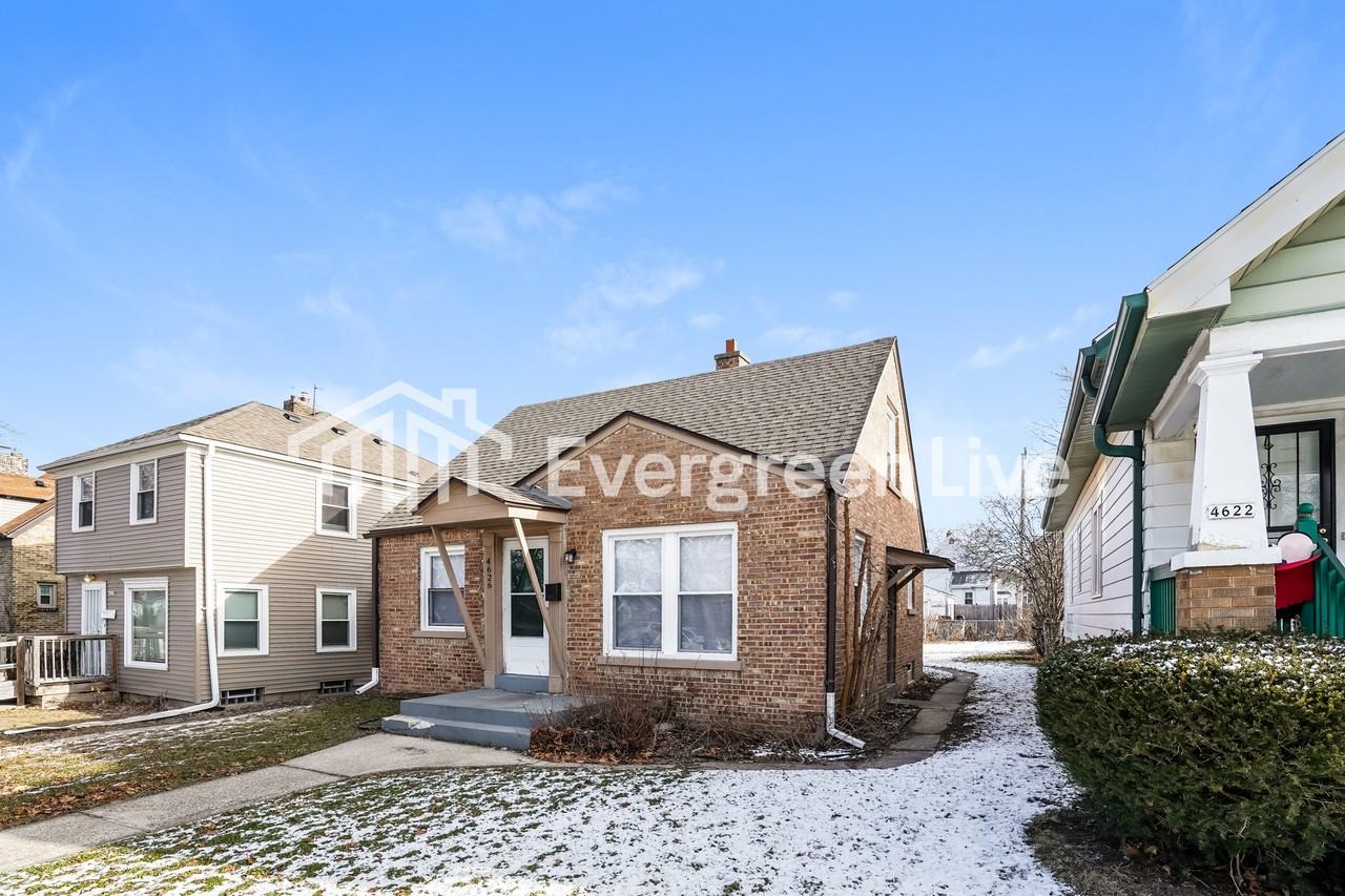 4626 N 42nd St - Photo 2 of 15