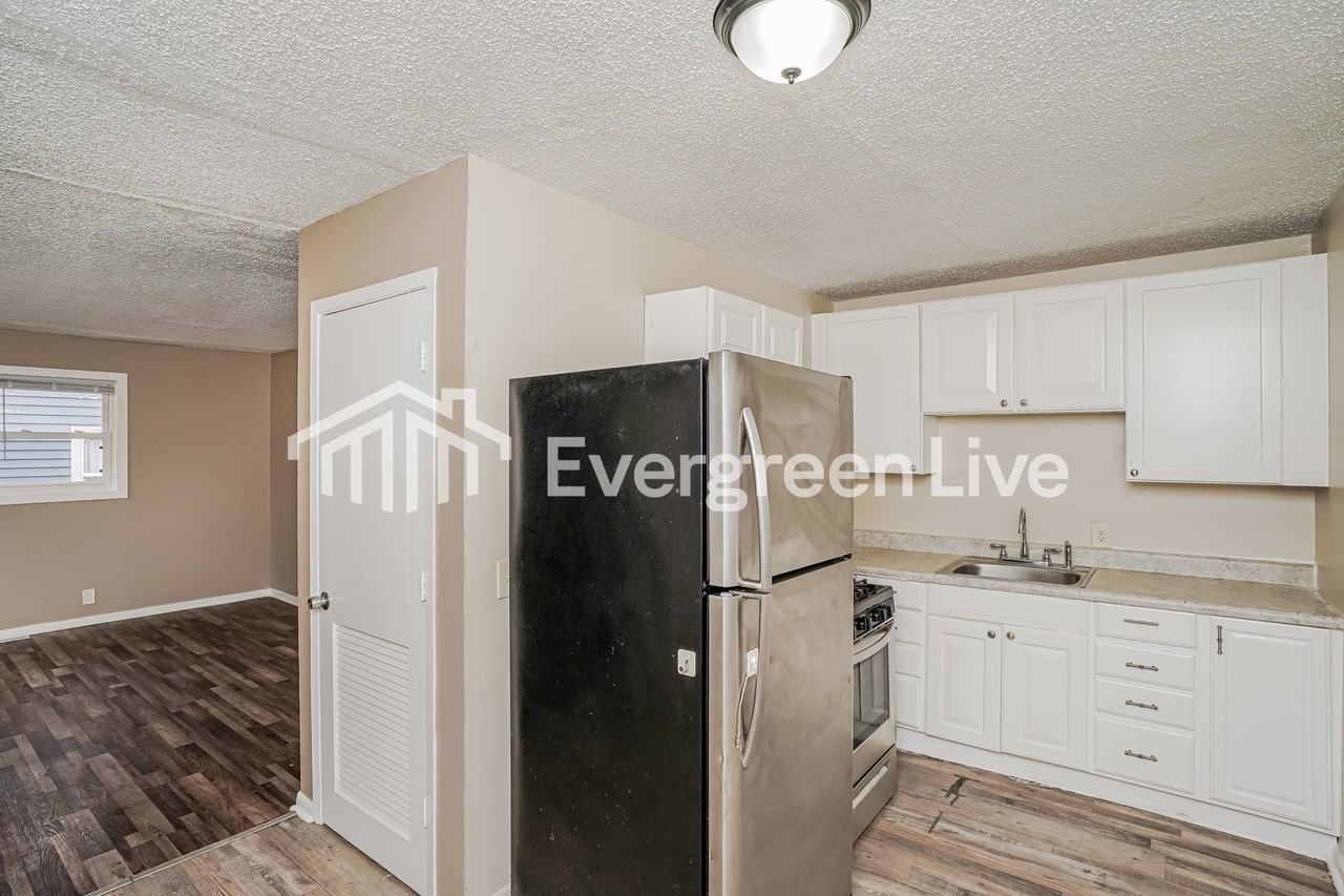 4025 Nebraska Ave - Photo 7 of 16