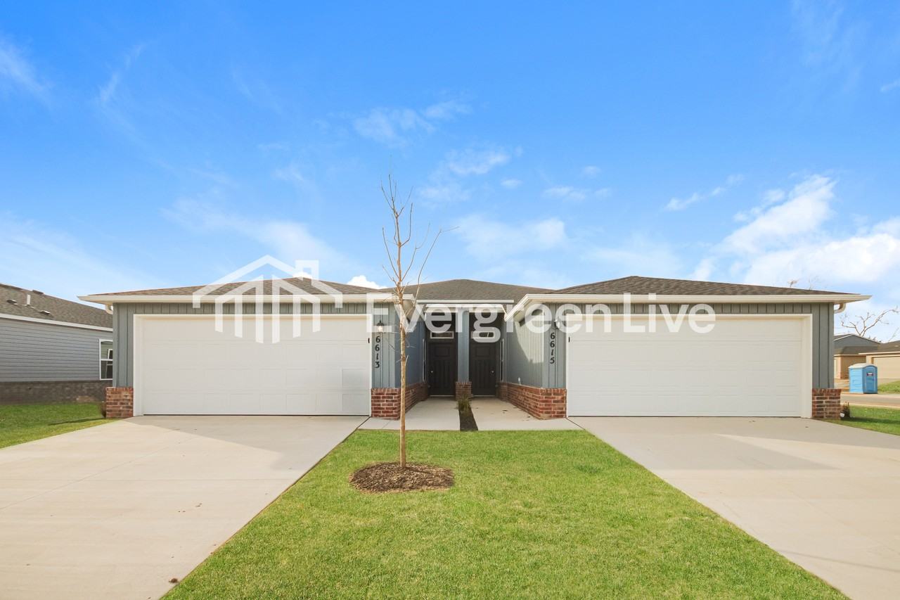 6615 Nw Kathleen St - Photo 2 of 16