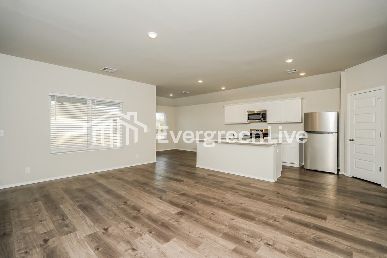 10187 E Biswell Ln - Photo 5 of 17