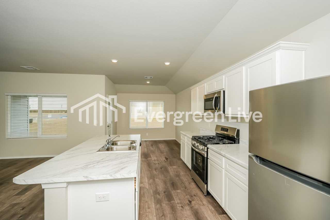 10187 E Biswell Ln - Photo 7 of 17