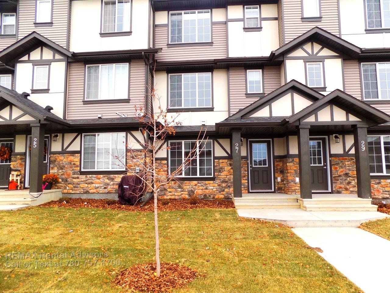 20 Augustine Cres - Photo 2 of 20