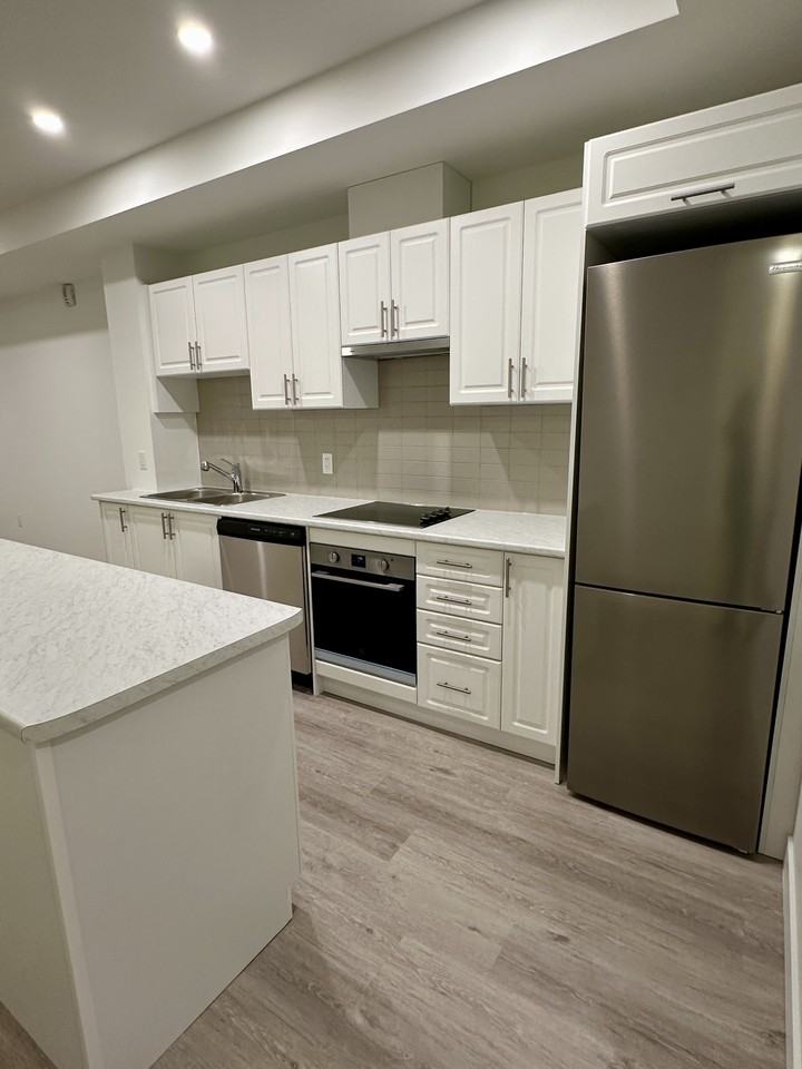 461 Green Rd - Photo 2 of 15