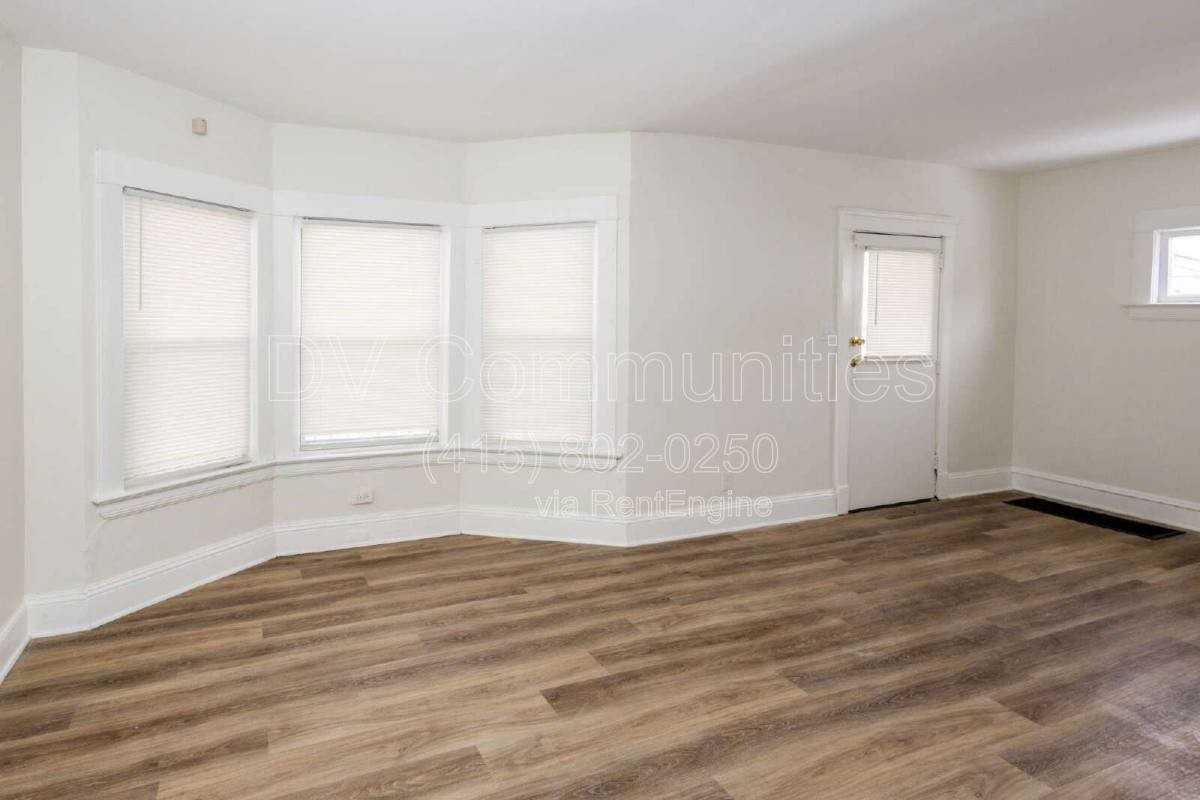 3971 E 71st St - Photo 2 of 10