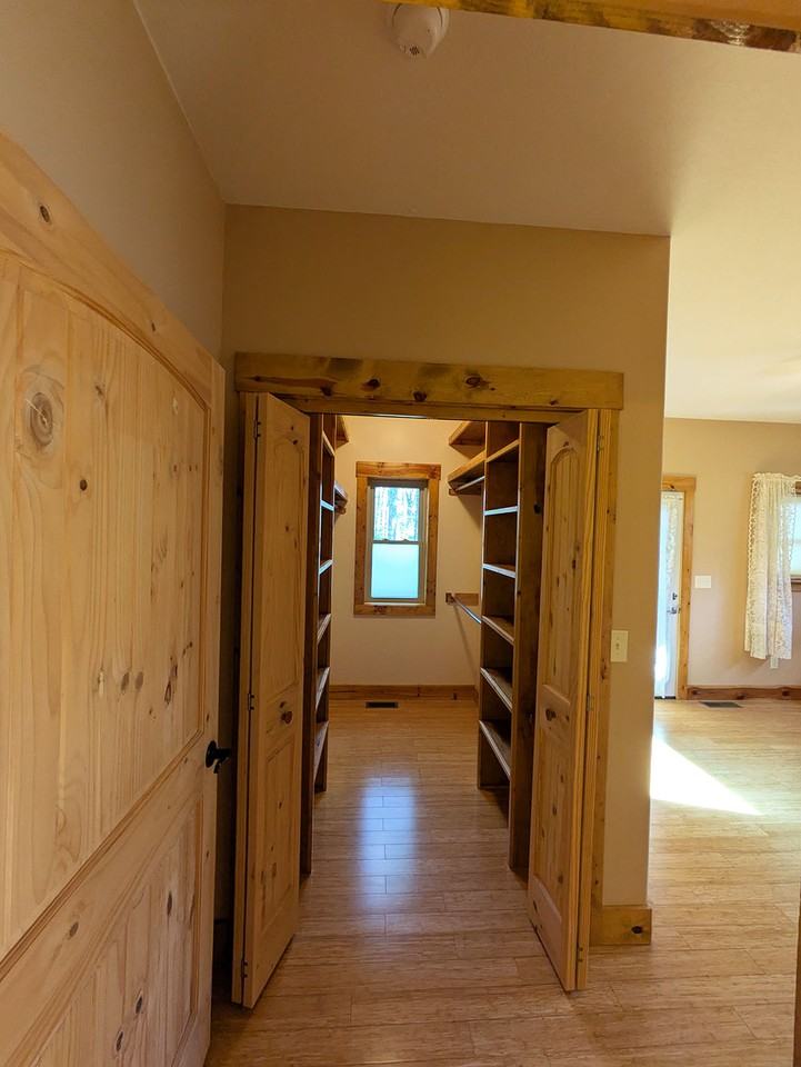 291 Leamon Dr - Photo 5 of 9