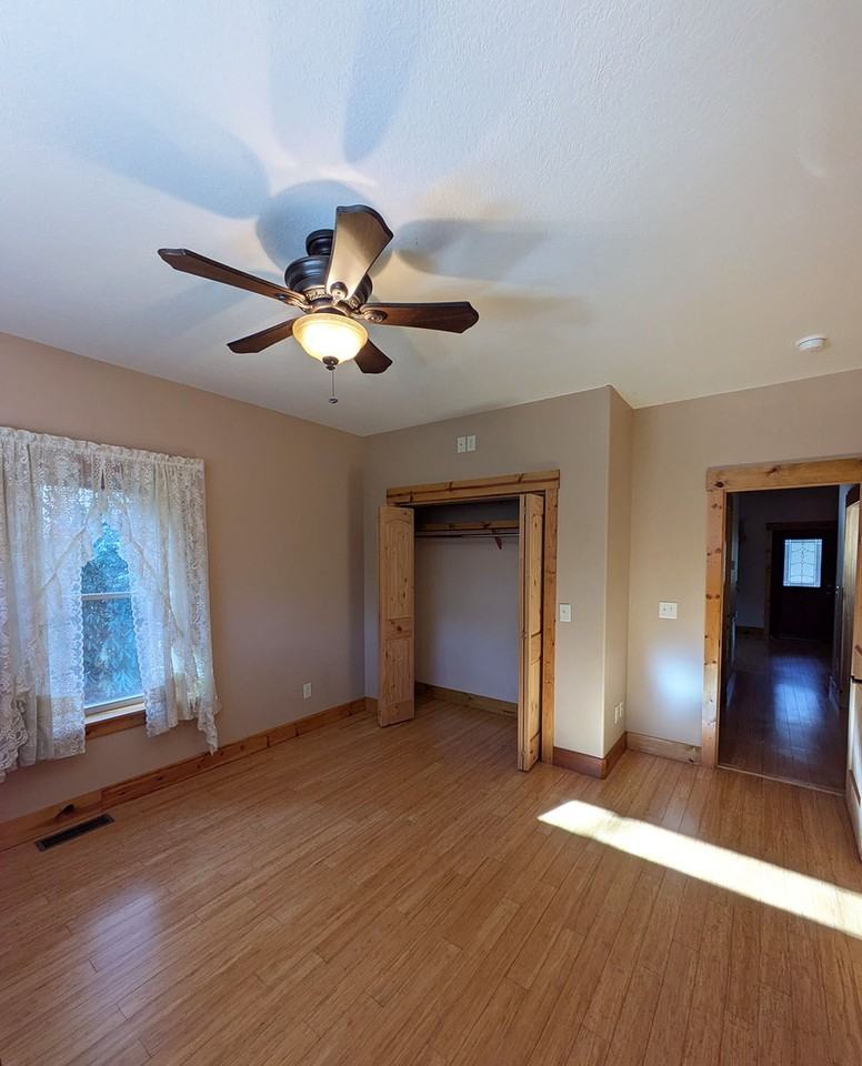 291 Leamon Dr - Photo 6 of 9