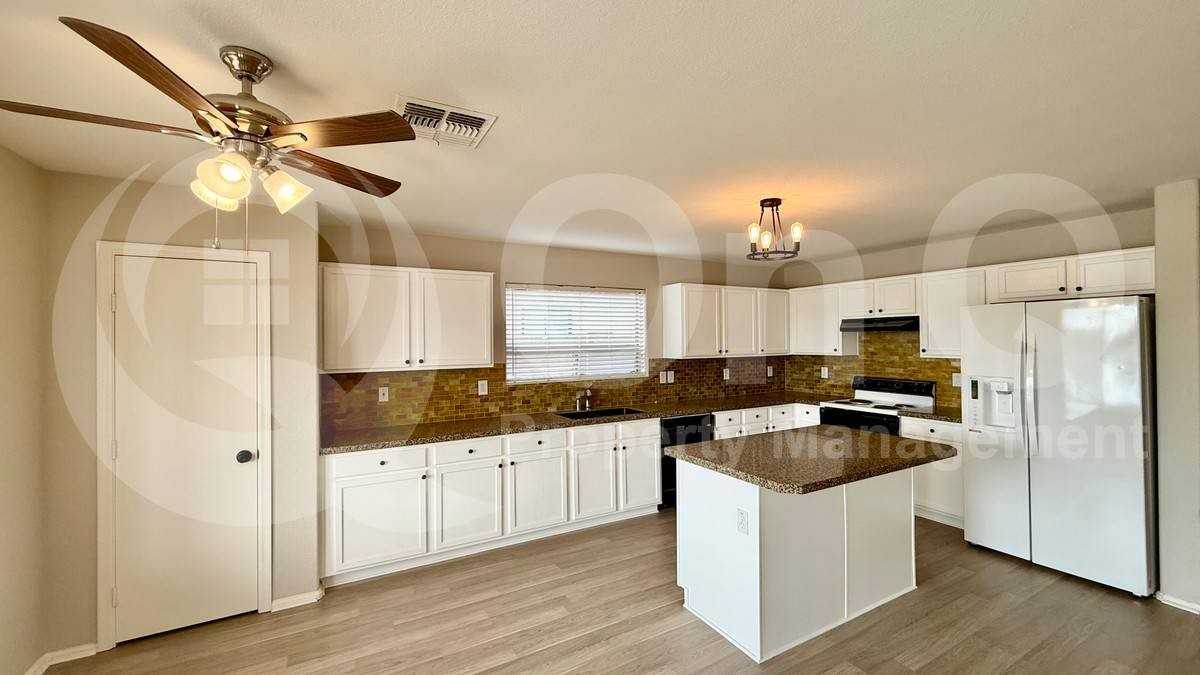 10975 W Sheridan St - Photo 3 of 10