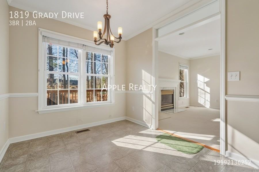 1819 Grady Dr - Photo 4 of 16