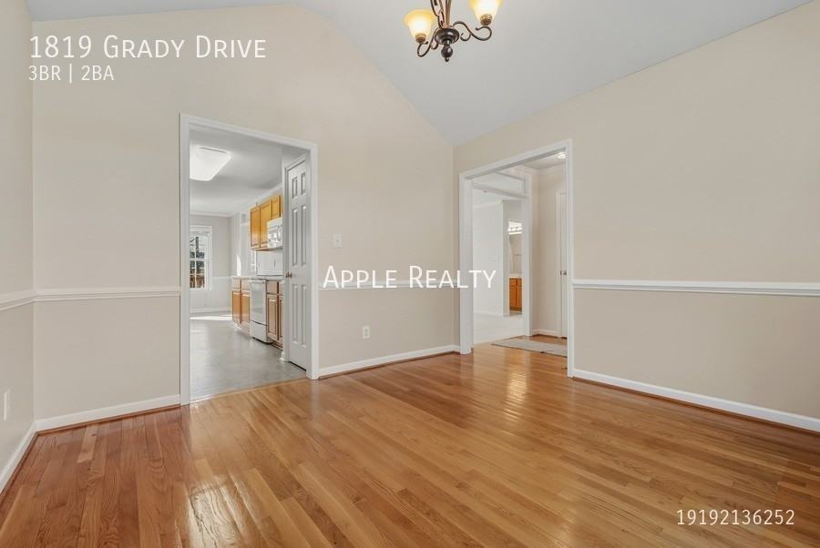 1819 Grady Dr - Photo 5 of 16