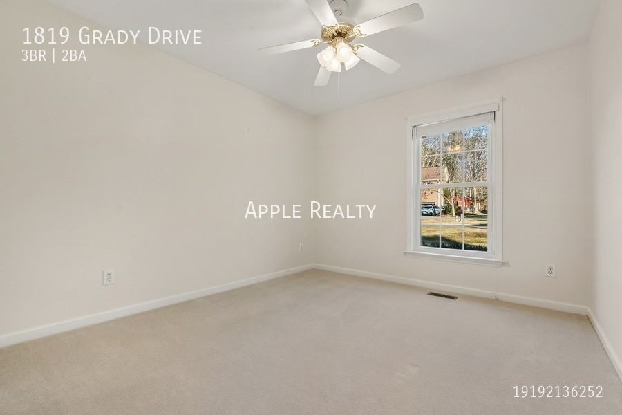 1819 Grady Dr - Photo 6 of 16