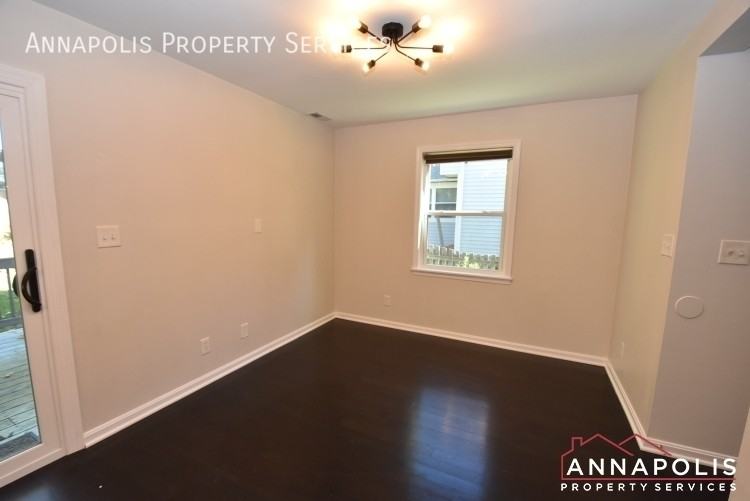 114 Oakwood Rd - Photo 6 of 29