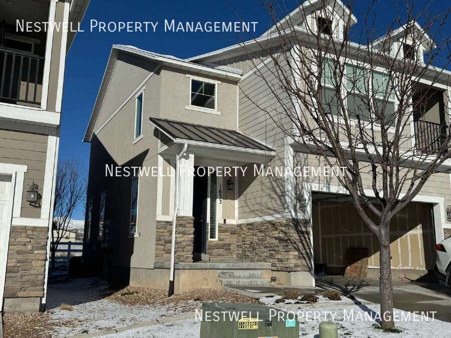 1633 N Apache Rd - Photo 2 of 6