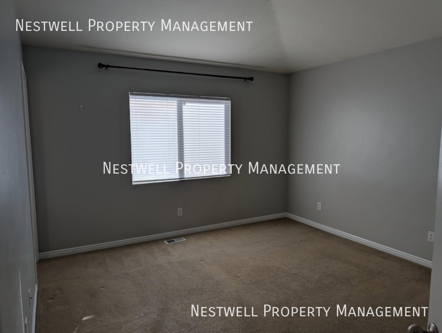 3042 E Lookout Dr - Photo 5 of 18