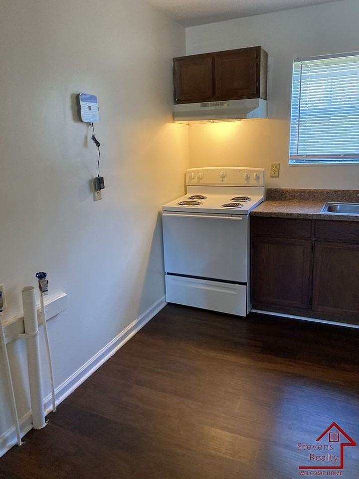 220 Dogwood Pointe Dr #2 - Photo 6 of 9