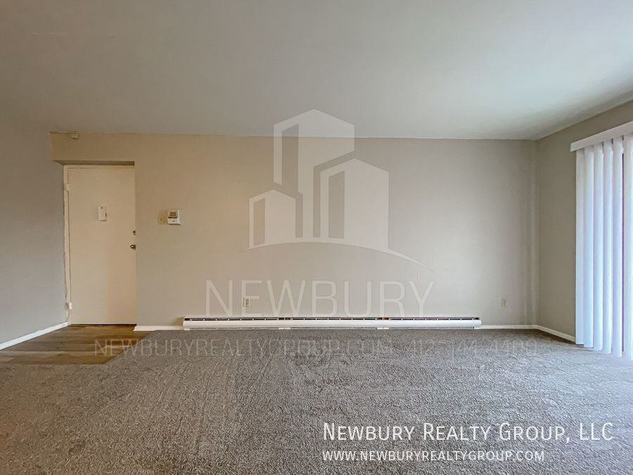 1449 Poplar St #23 - Photo 3 of 17