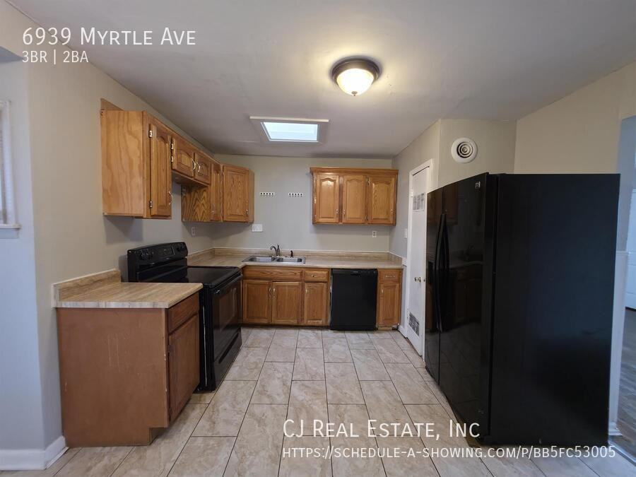 6939 Myrtle Ave - Photo 3 of 11