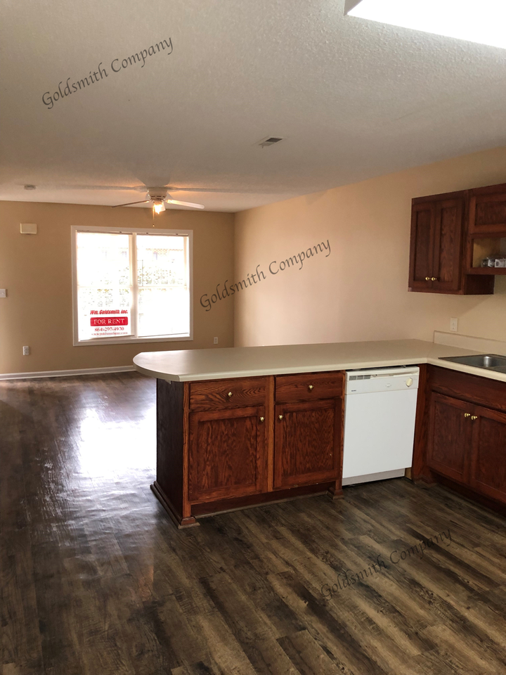 209B Springfield Cir - Photo 2 of 11