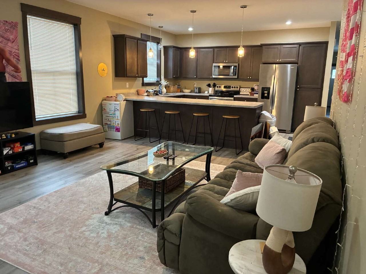 919 Lakeside Ave Apt 2 - Photo 4 of 26