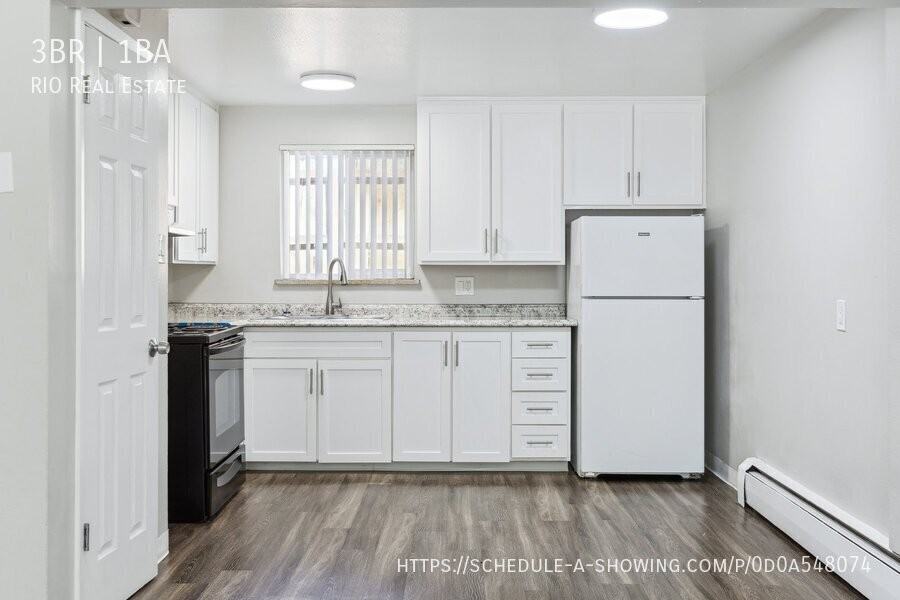 1950 Upham St #8 - Photo 5 of 11