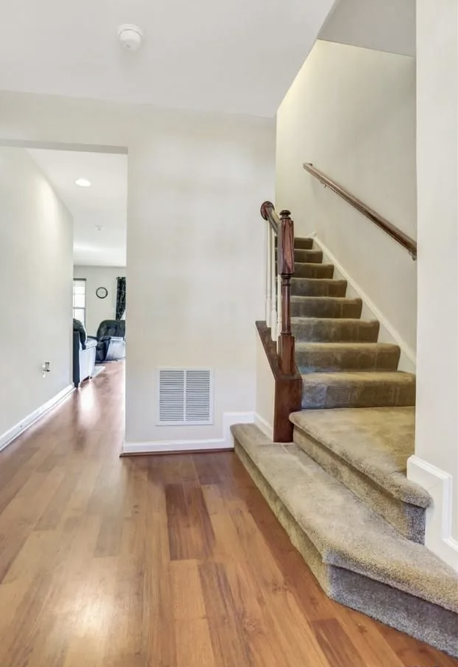 923 Stonehaven Way - Photo 3 of 43