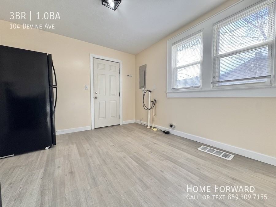 104 Devine Ave - Photo 3 of 10