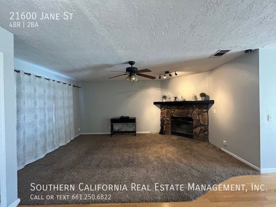 21600 Jane Ct - Photo 2 of 30