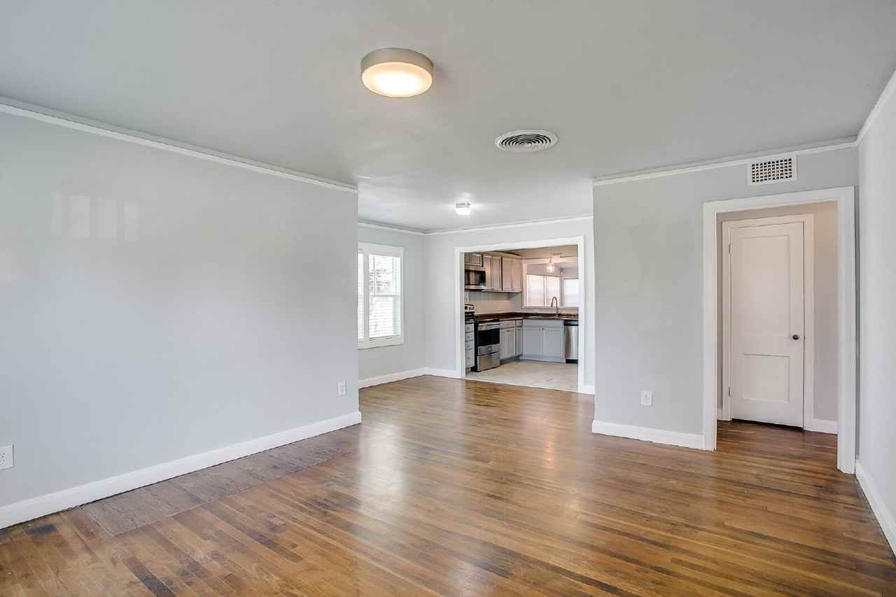 2802 30th St - Photo 2 of 15