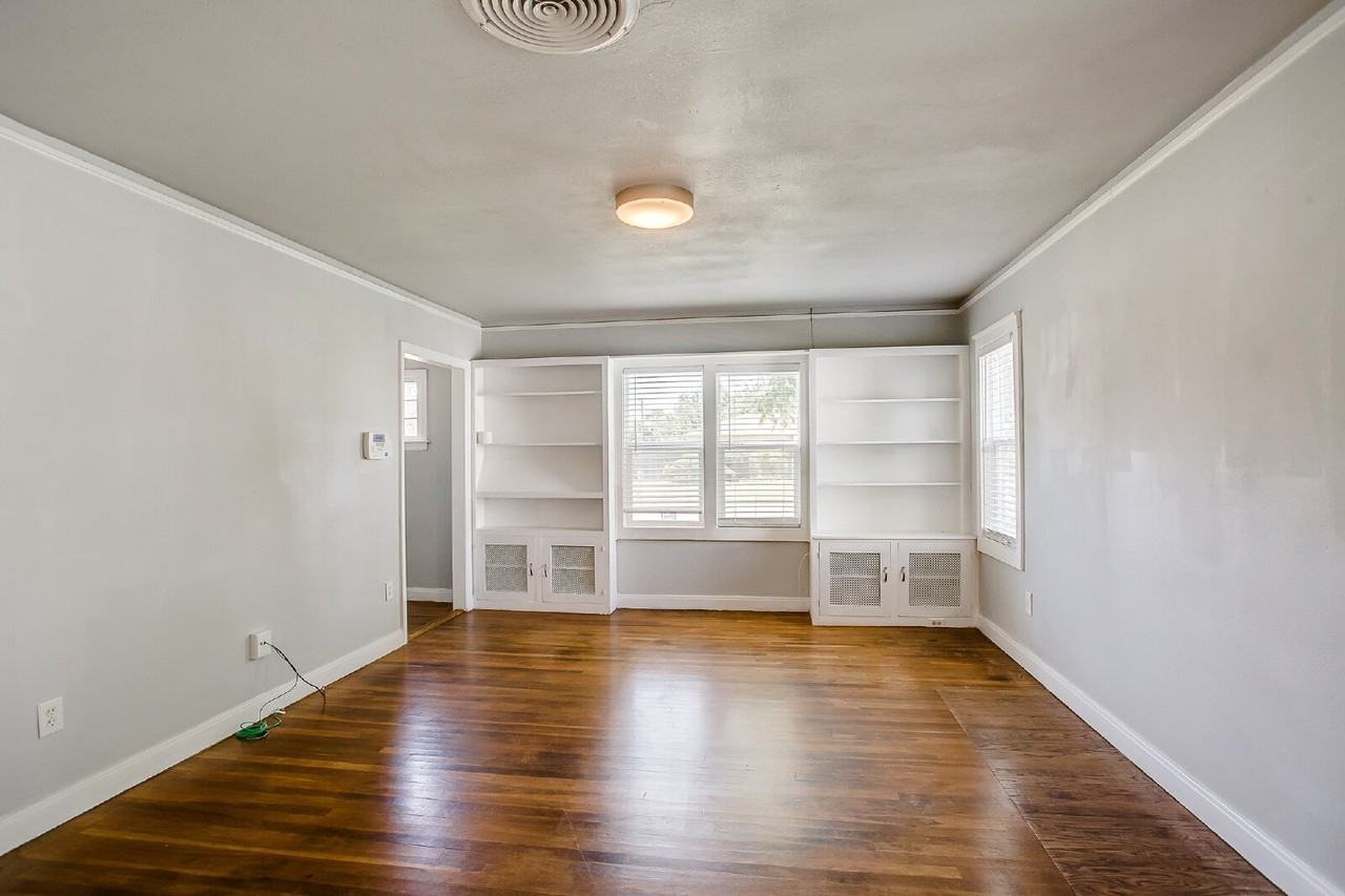 2802 30th St - Photo 3 of 15