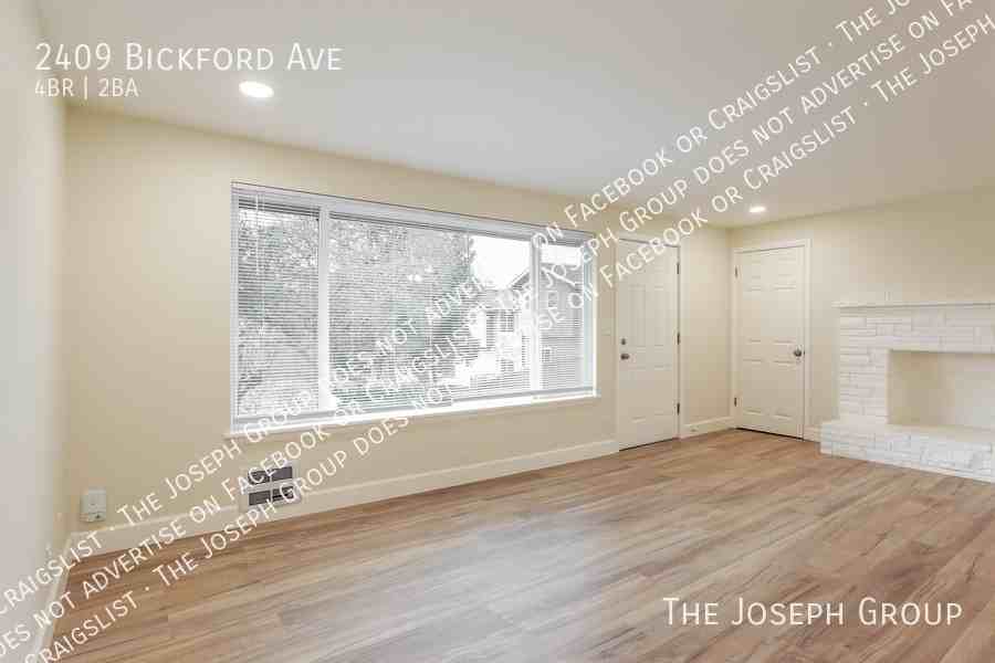 2409 Bickford Ave - Photo 2 of 21