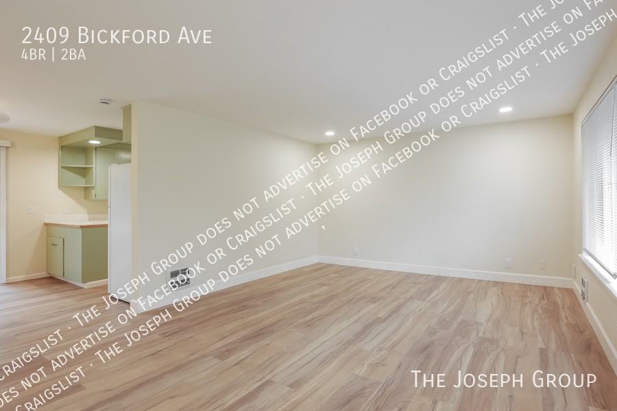 2409 Bickford Ave - Photo 5 of 21