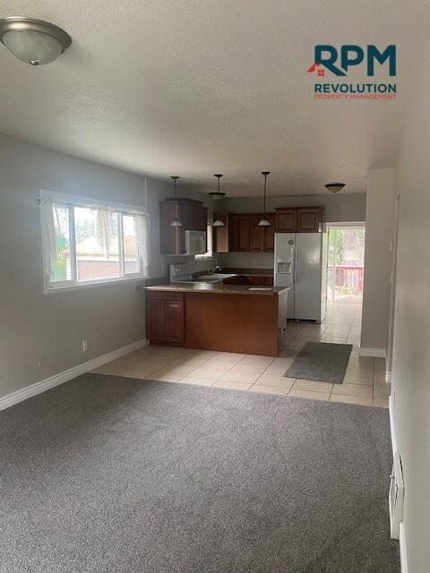 1444 26th St - Photo 3 of 13