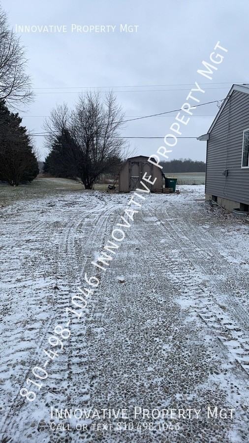 10287 Reid Rd - Photo 4 of 50