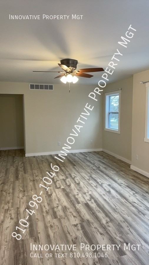 10287 Reid Rd - Photo 7 of 50