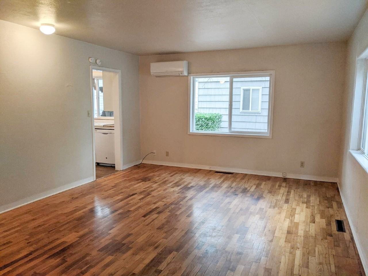 1837 High St - Photo 2 of 12