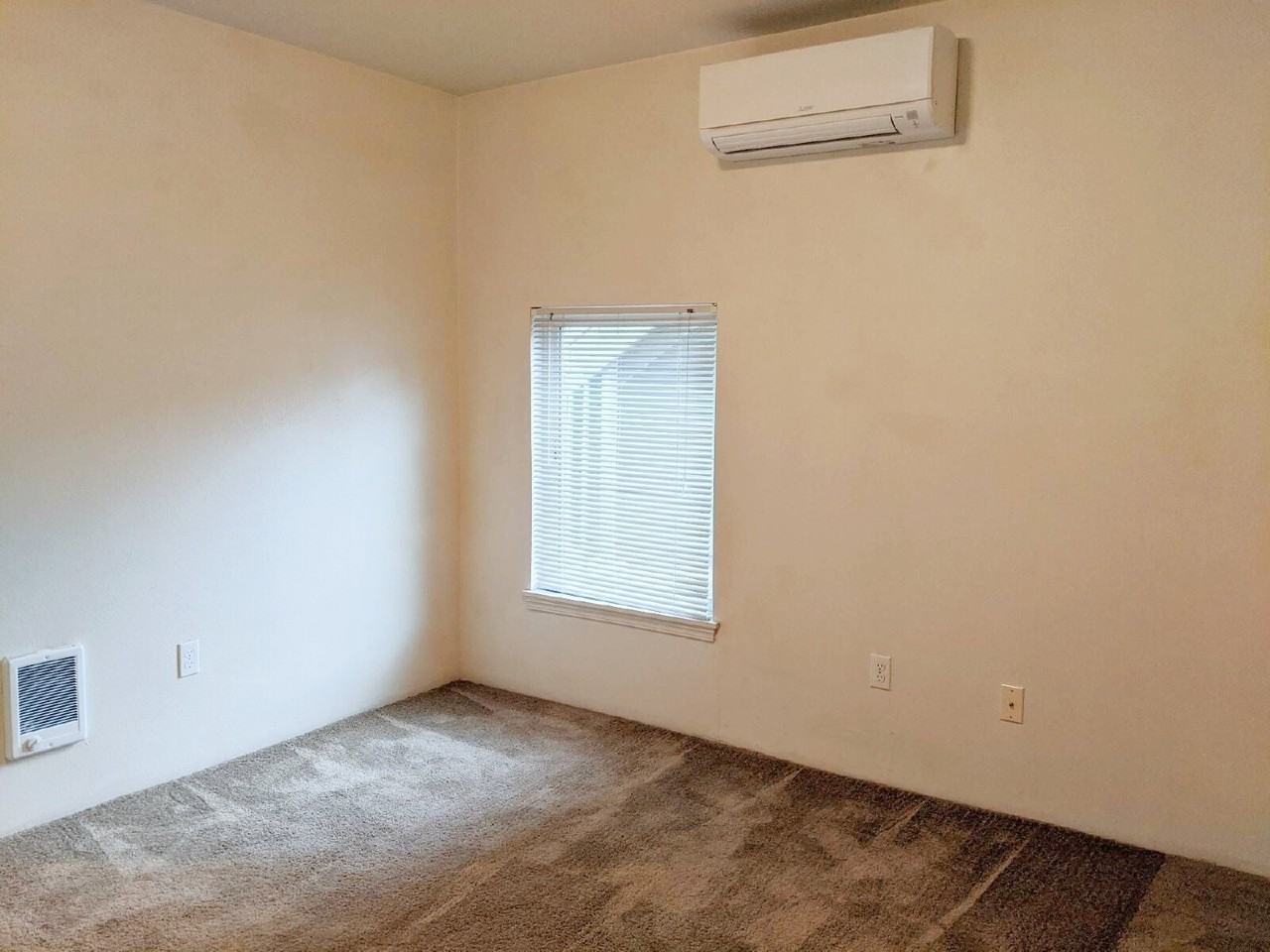 1837 High St - Photo 5 of 12