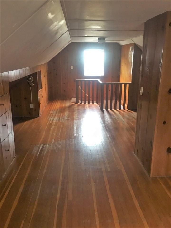 2420 Agate St - Photo 6 of 9