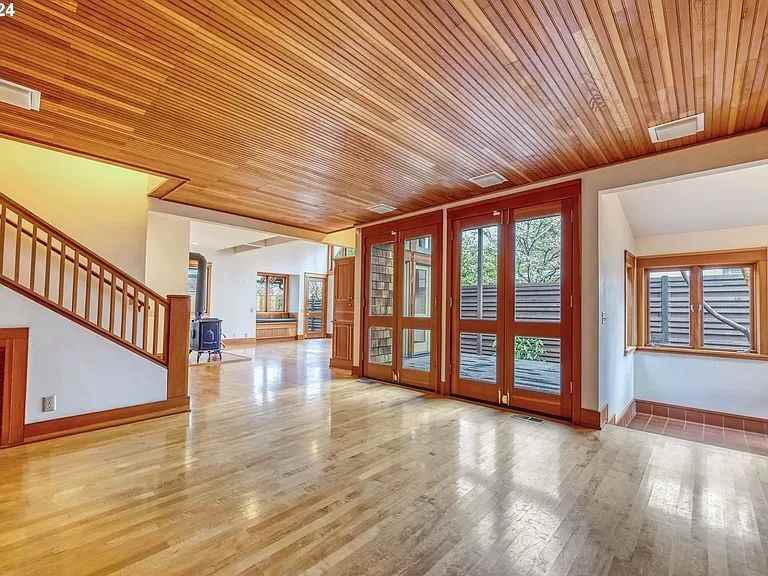 741 E 20th Ave - Photo 5 of 22