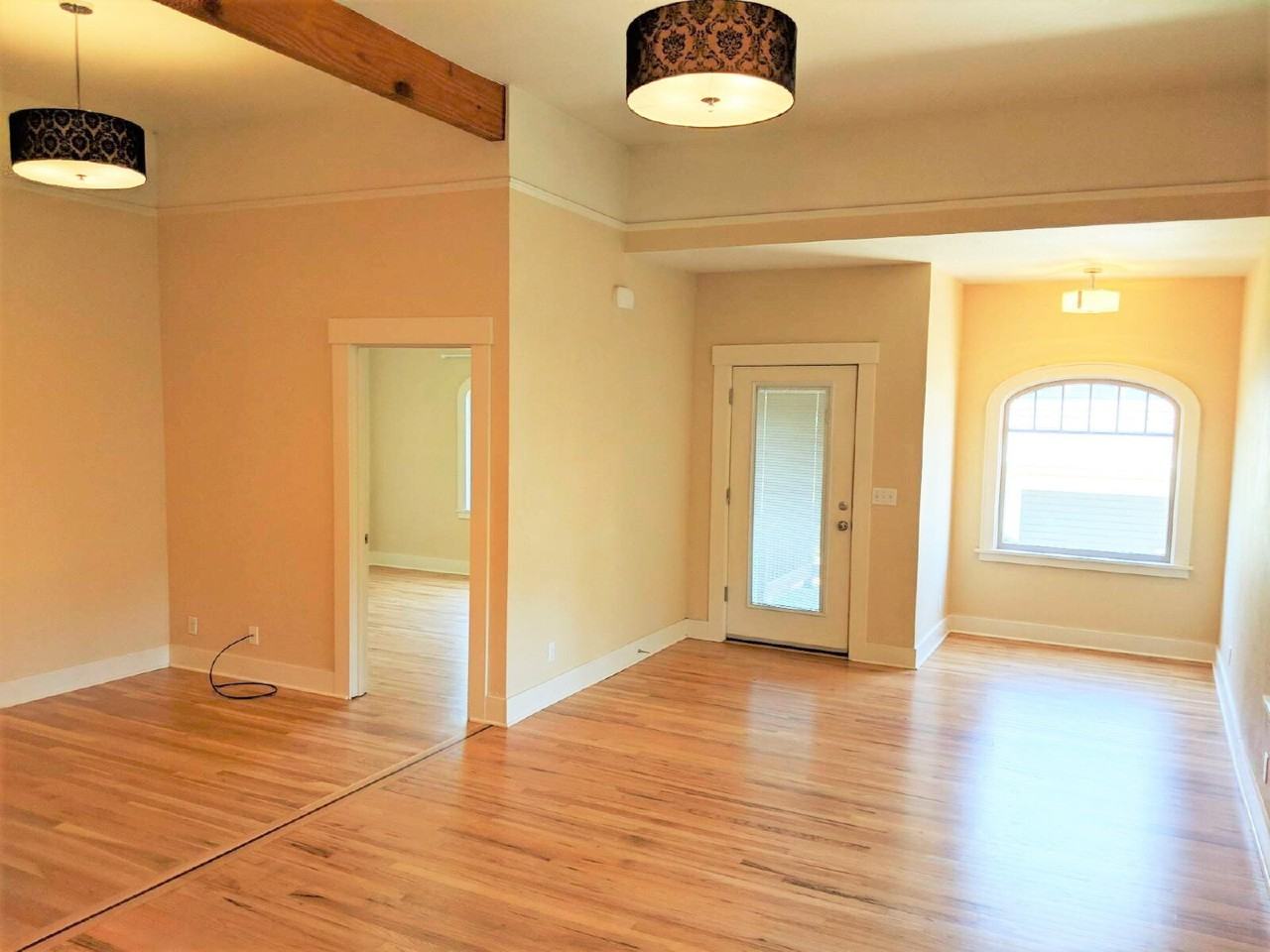 437 E 13th Aly - Photo 3 of 9