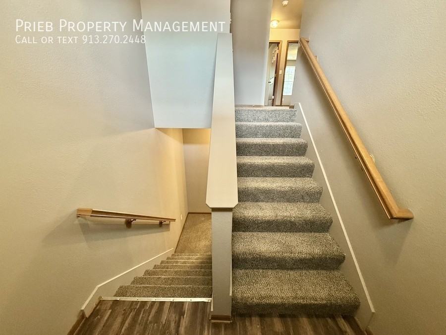 878 S Woodson Ct - Photo 5 of 7