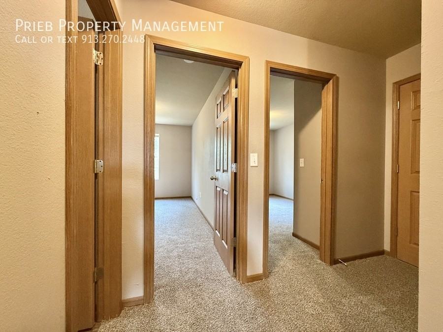 878 S Woodson Ct - Photo 6 of 7