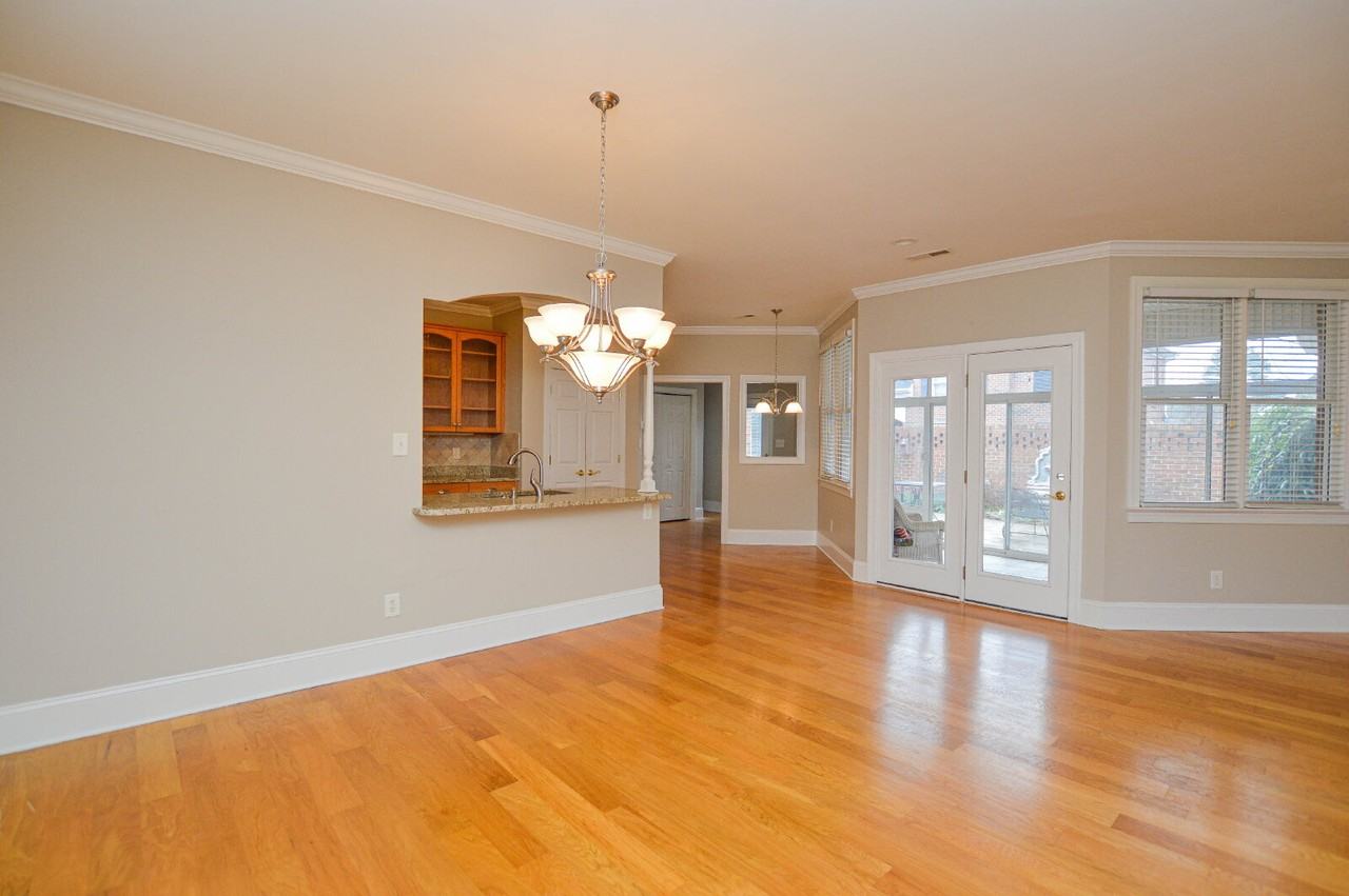 986 Blakeley Walk - Photo 3 of 42