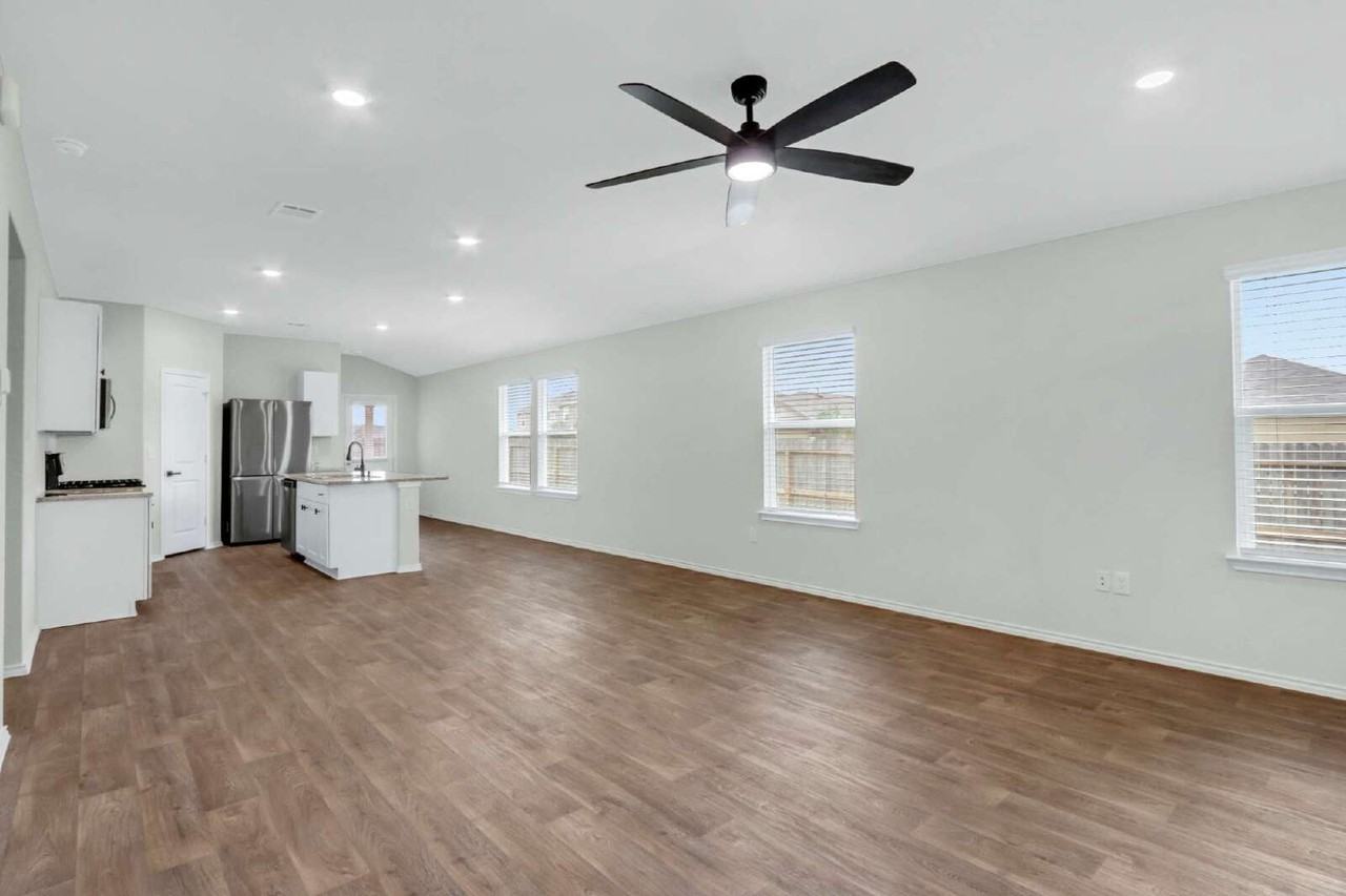 3264 Onion Crk - Photo 7 of 31